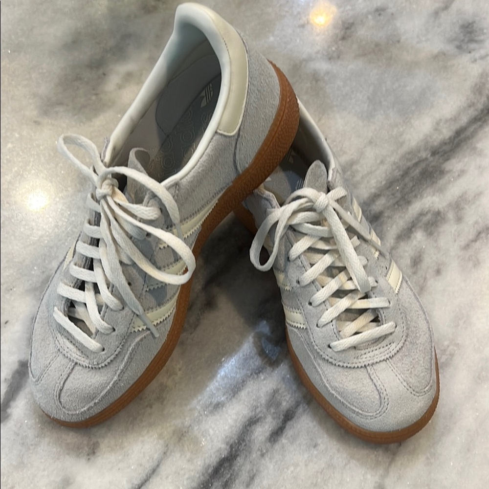 adidas Spezial Sneakers